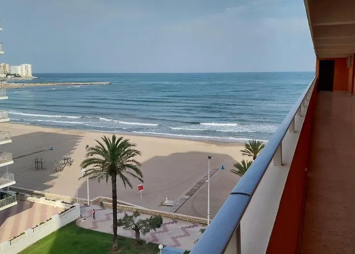 Apartamento Pequeno Frente Al Mar Con Piscina